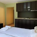 Appartement Park And Pool