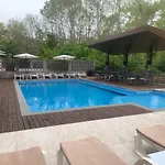 Park And Pool Appartement Nesebar
