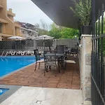 Appartement Park And Pool *