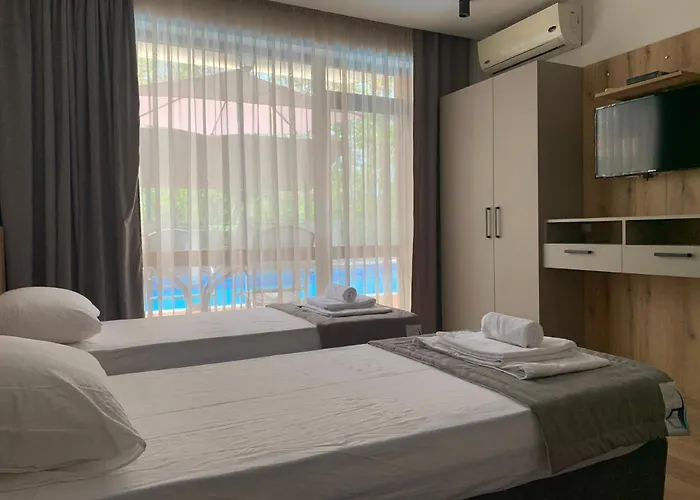 Apartment Park And Pool Nesebar