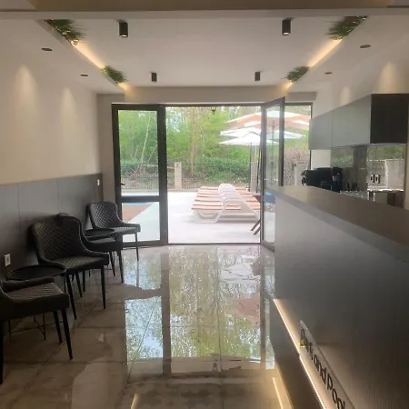 Apartman Park And Pool *